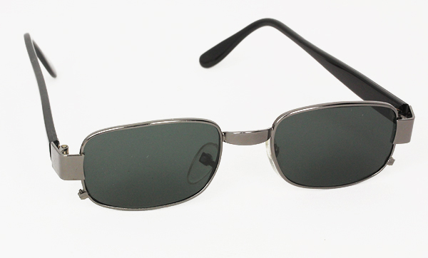 Maskulin herre solbrille i firkantet design | enkelt-klassisk-design