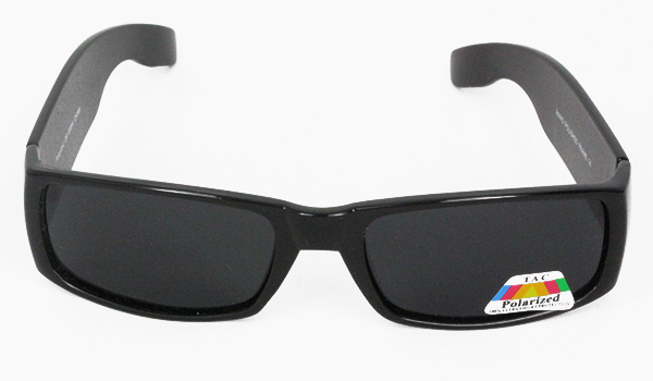 polariseret solbriller i maskulint design. Sej solbrille til mænd med mørke glas | solbriller_med_moerkt_glas