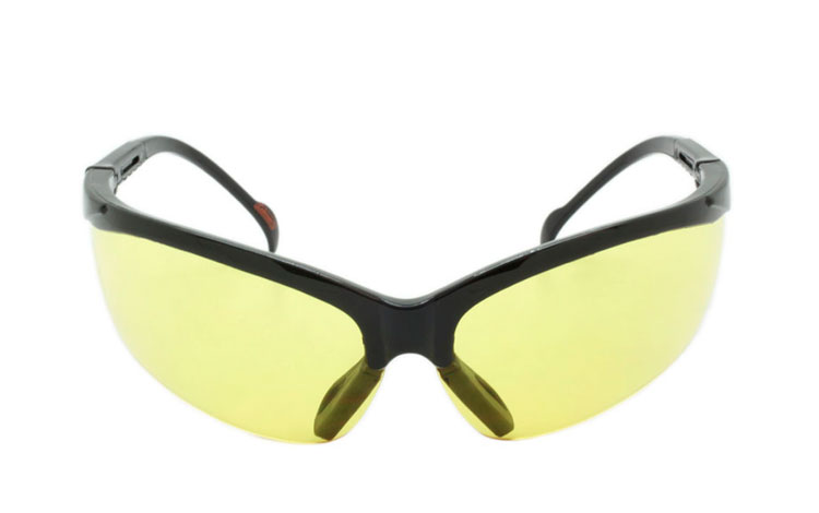 Brillen er optimal til natkørsel / sport og cykelbrille. De gule glas giver et virkelig lyst og behageligt udsyn | billige-solbrille-nyheder-2