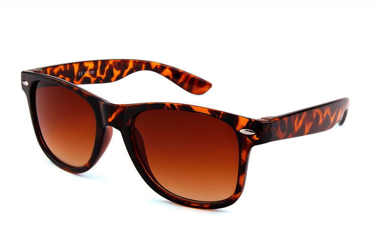 Brun wayfarer solbrille i skildpadde / leopard stel - Design nr. s3488