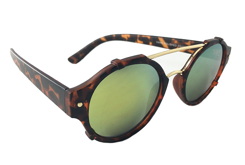 fed rund solbrille med mat stel og farvet changerende spejlglas. KÃ¸b dem online her i vores solbrille webshop. | billige-solbrille-nyheder-2