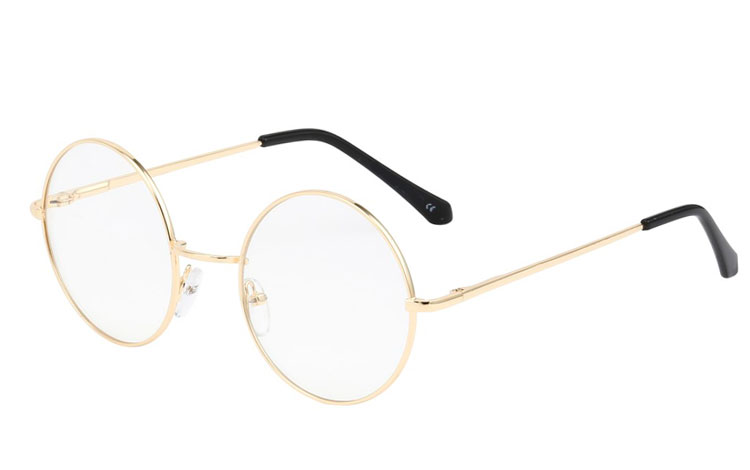 Brille uden styrke, pyntebrille til dig der ikke bruger briller. Brillen er i guldfarvet stel i let og elegant design. | 