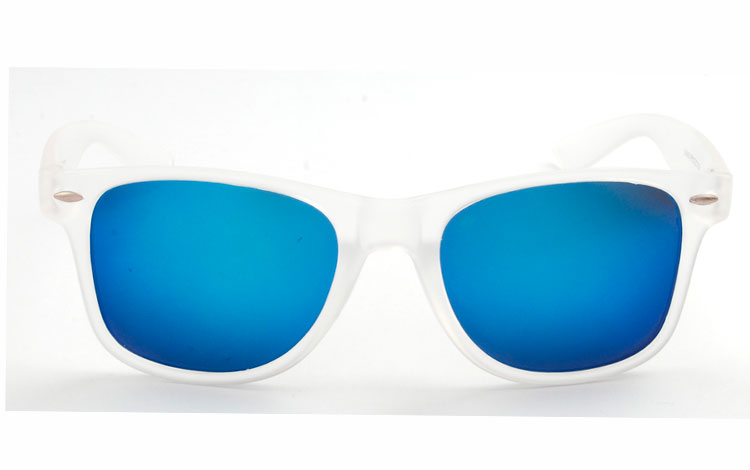 Wayfarer solbrille i mat halvgennemsigtig stel med spejlglas i blÃ¥lige nuancer | solbriller_maend-2