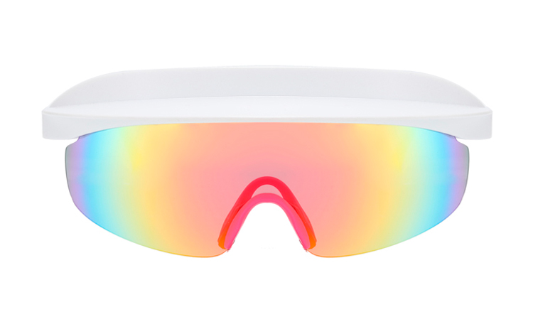 Stor oversized solbrille i retro design med kasket skygge. Virkelig sej og frÃ¦k solbrille model, som der har vÃ¦ret kÃ¦mpe efterspÃ¸rgsel pÃ¥ og endelig har vi den tilbage pÃ¥ lager | skibriller-2