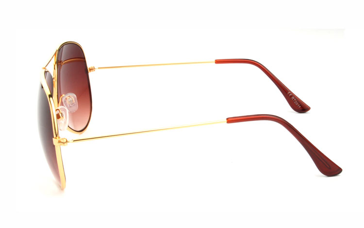 Billig aviator / Pilot solbrille i klassisk design. Guldfarvet stel.  | -3
