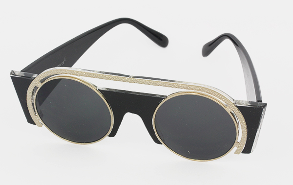 Rund solbrille i eksklusivt design. Sort med guld | search