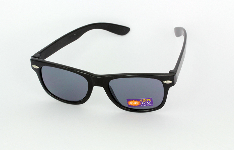 BØRNE solbrille i sort wayfarer look | billige-solbrille-nyheder