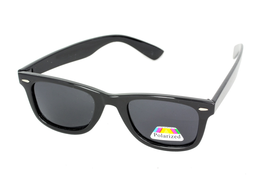 Sort polaroid solbrille i wayfarer design | polaroid_solbriller
