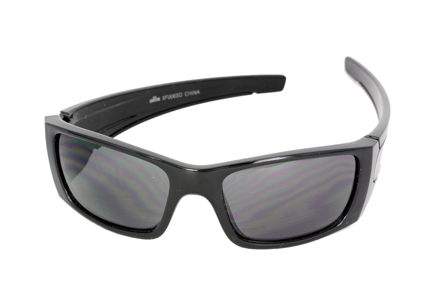Maskulin herre solbrille i råt enkelt design | 