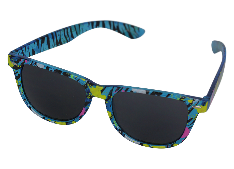 Solbrille i wayfarer design i gennemsigtig blå med farver | 