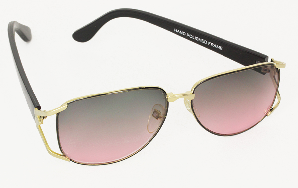 Feminin kvinde solbrille i hippie look. | search