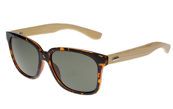 Træ solbriller. Bambus stænger og brunt stel kun 199 kr. Unisex solbriller til mdoerigtige kvinder og mænd | retro_vintage_solbriller