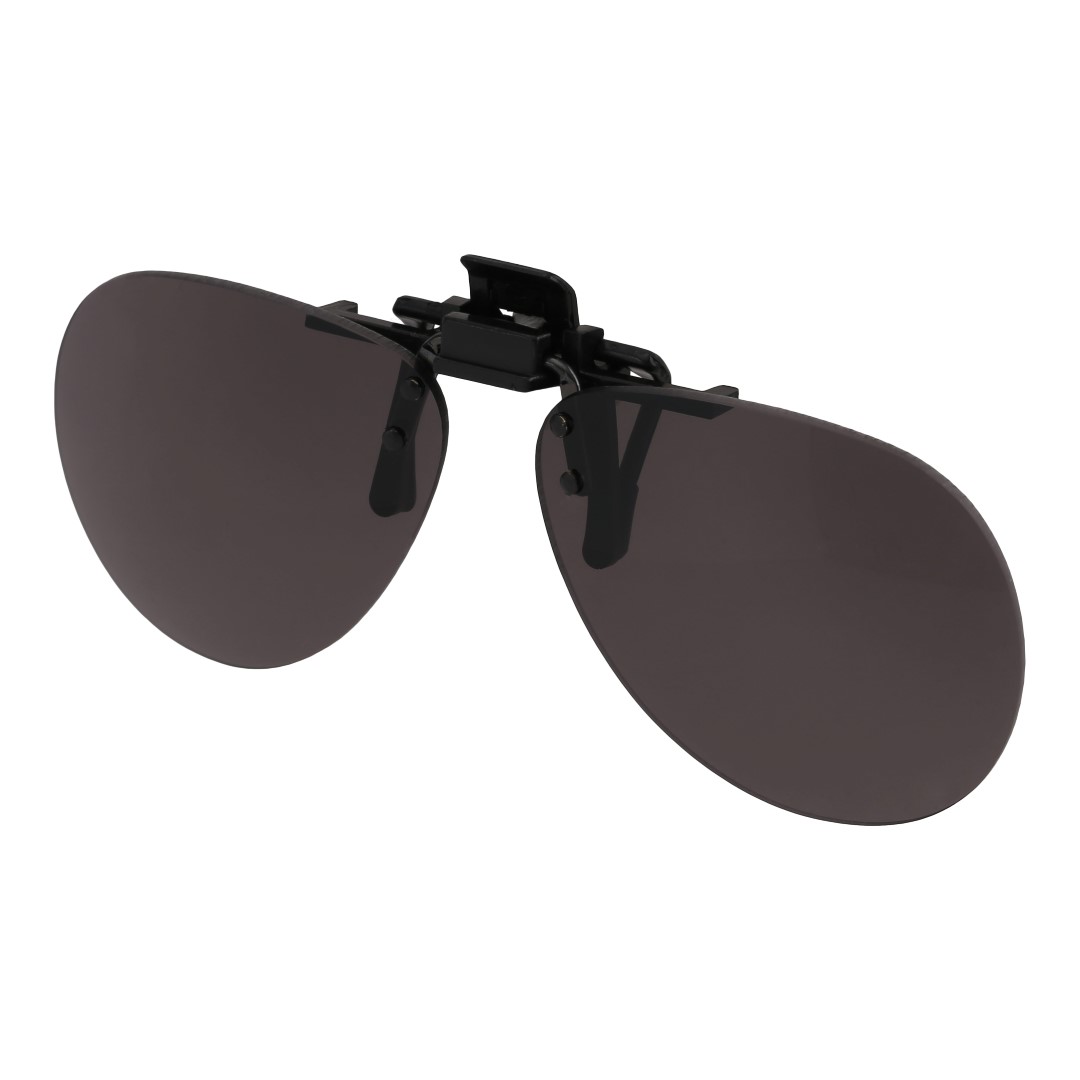 Køb dine clip-on solbriller her. Disse aviator clip on solbriller er i enkelt sort design og god kvalitet. Slip for at skifte mellem briller og solbriller. | billige-solbrille-nyheder