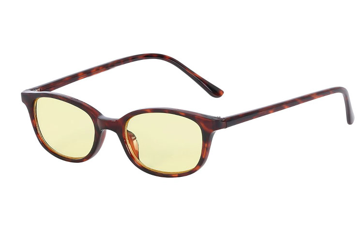 MÃ¸rk rÃ¸d-brunt skildpadde / leopard solbrille med lysegule glas. Det gule glas giver et lyst og behageligt udsyn. | solbriller-farvet-glas