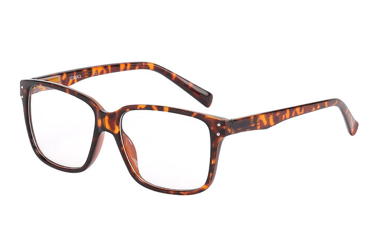BrunspÃ¦ttet brille i enkelt firkantet design. Brillen har klare linser uden styrke  | billige-solbrille-nyheder
