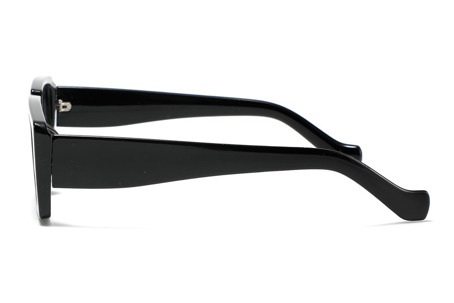 Denne solbrille er sommeren hotteste mode. Aflang firkantet design. Unisex model kan bruges af alle. | ski_racer_solbriller-3