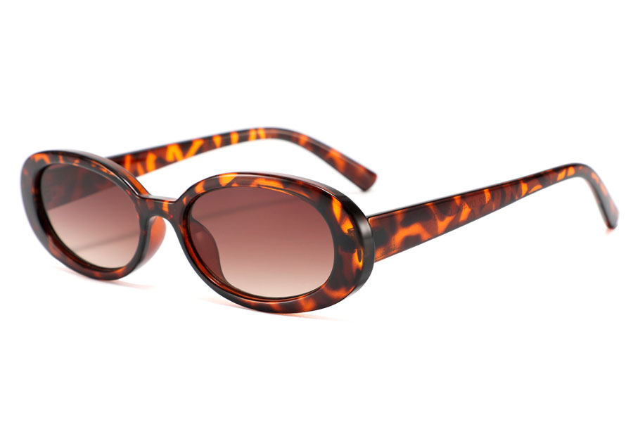 Smuk oval solbrille i leopard / skildpadde spættet design | retro_vintage_solbriller