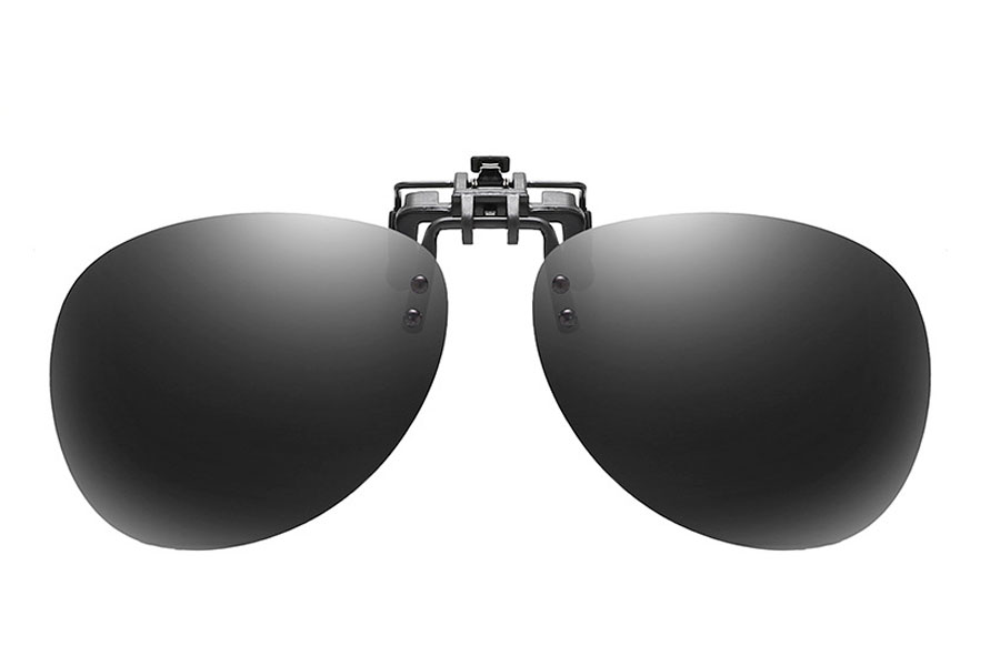 Clip-on solbrille i dråbeformet aviator / pilot form. Clips denne solbrille ovenpå dine alm. briller, passer på stort set alle brille modelle | polaroid_solbriller
