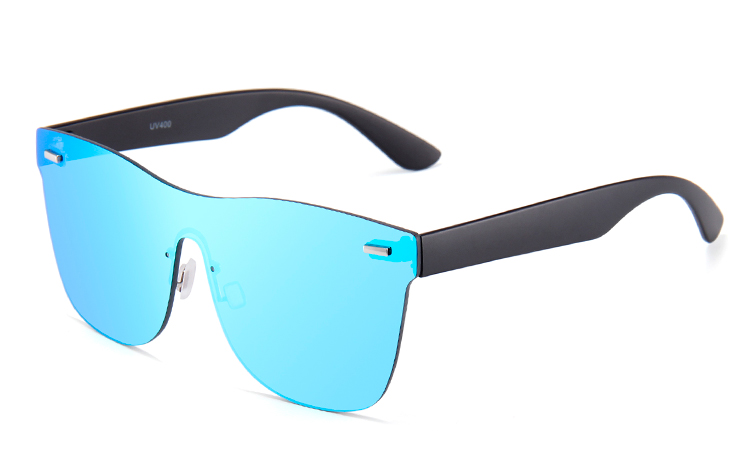 Flad one-piece solbrille med is-blå spejlglas - Design nr. 4438