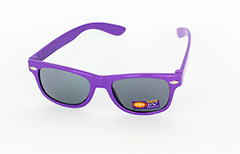 Solbrille til børn i lilla wayfarer look - Design nr. 1081