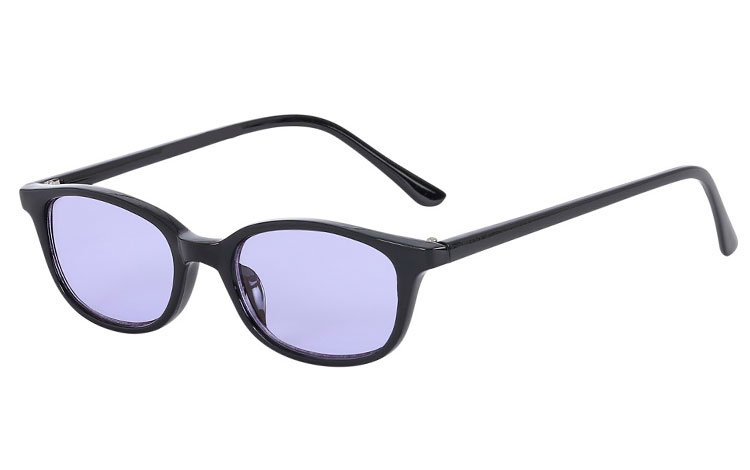 Smal sort solbrille med lyse lilla glas - Design nr. s3611