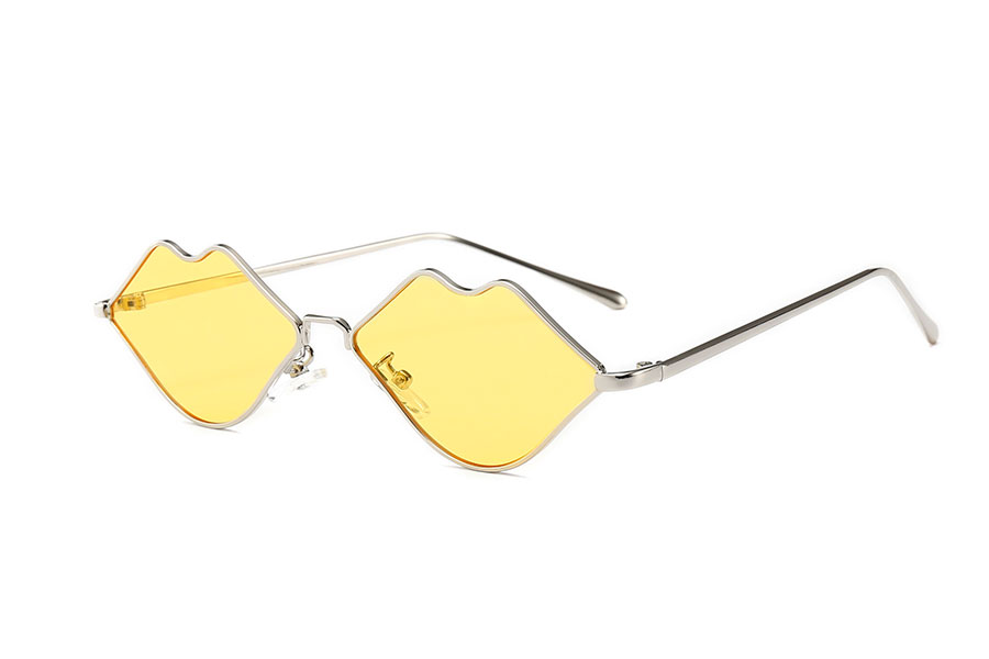 Fræk læbe solbrille i metal stel med gule glas - Design nr. s4085