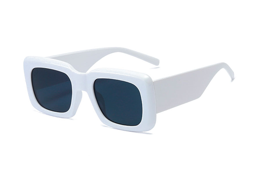 Hvid kraftig solbrille i retromodens tegn. - Design nr. 4286